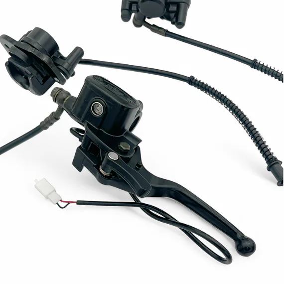 Zadní hydraulická brzda pro větší elektrické čtyřkolky