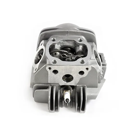 Kompletní hlava pro motor YX140